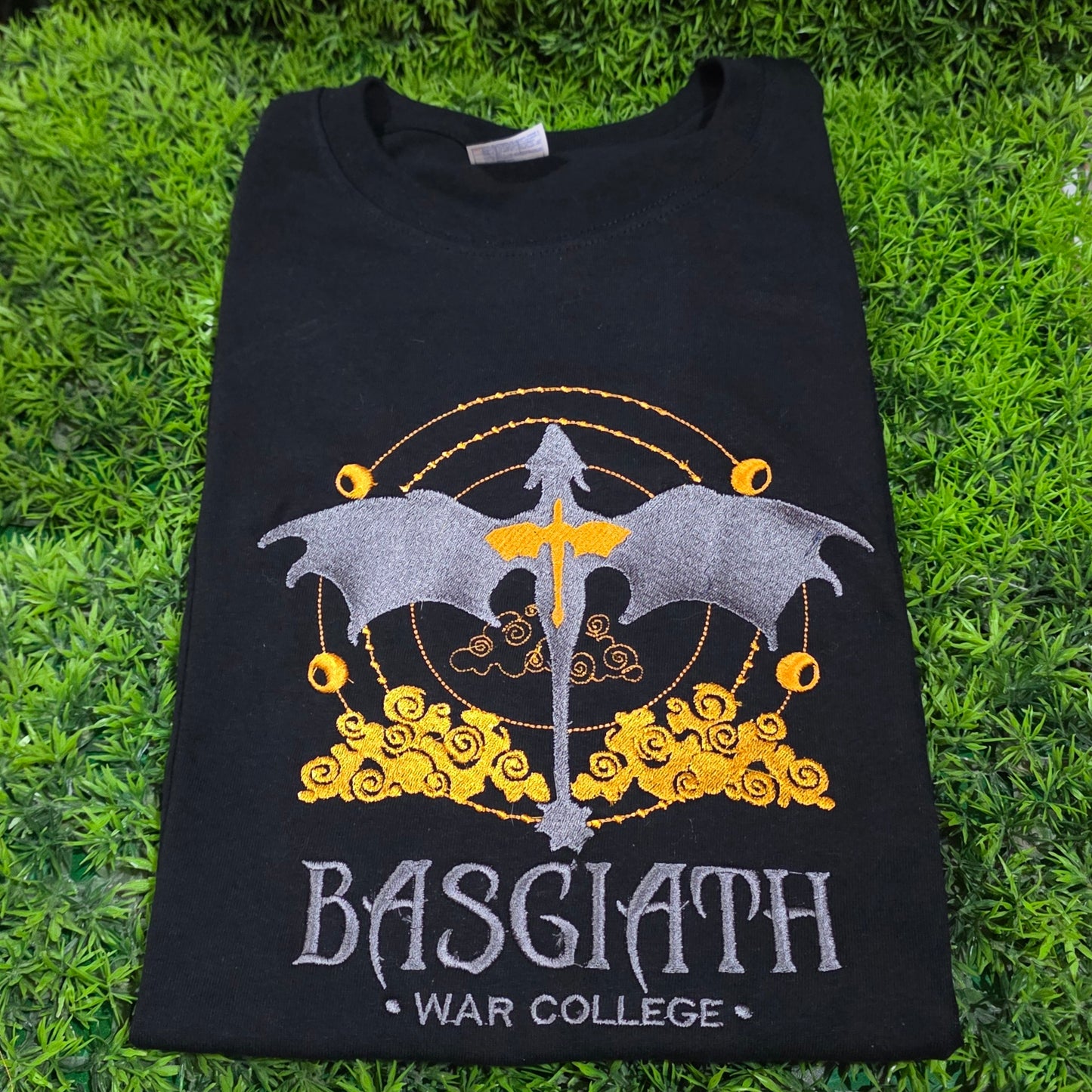 Playera Bordada Saga Empíreo